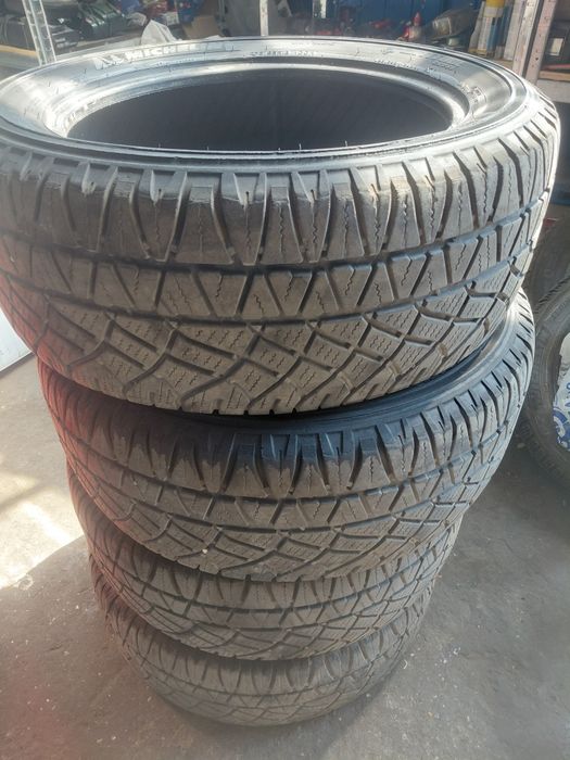 235/55R18 Michelin
