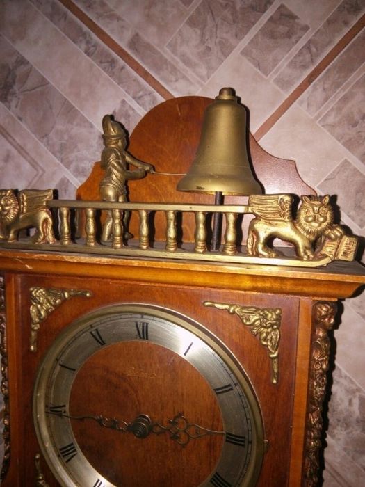 Superba pendula ,ceas de perete cu 2 greutati in stil francez cu eleme