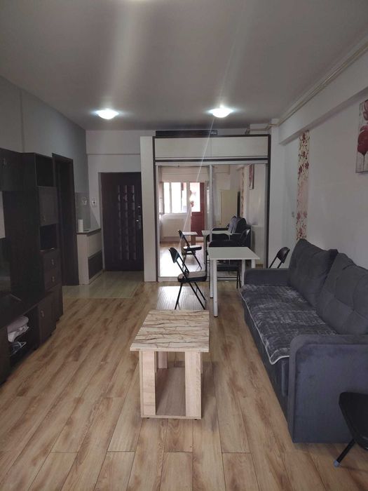 inchiriez apartament 44 mp