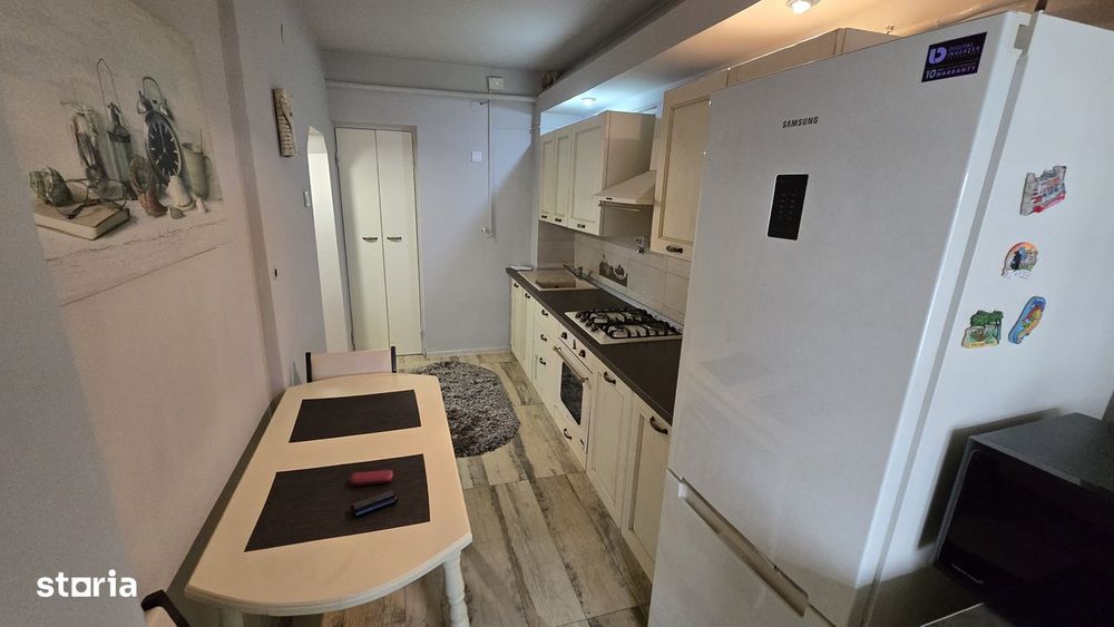 Apartament cu 3 camere de vanzare, etajul 1, Focsani