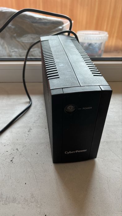 Бесперебойник CyberPower UTC650EI