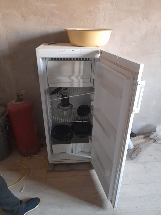 Xolodilnik sotiladi xolati zor