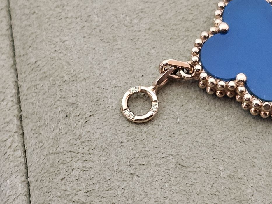 Златна гривна Van Cleef & Arpels