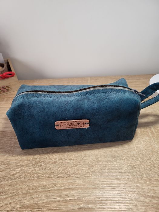 Несесер за химикали