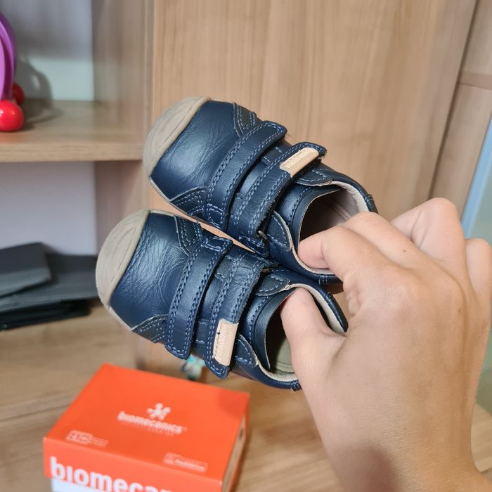 Pantofi Biomecanics, 20