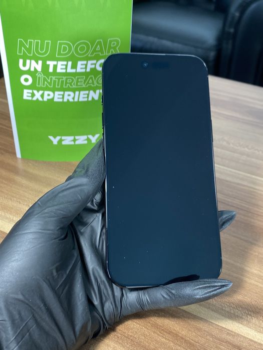 iPhone Air • 128 GB • Black