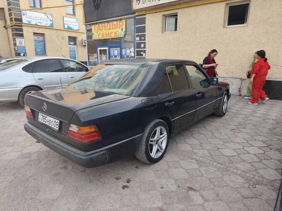 Продам Мерседес 124 кузов