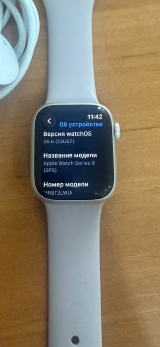 Смарт часы Apple оригинал в идеальном состоянии.