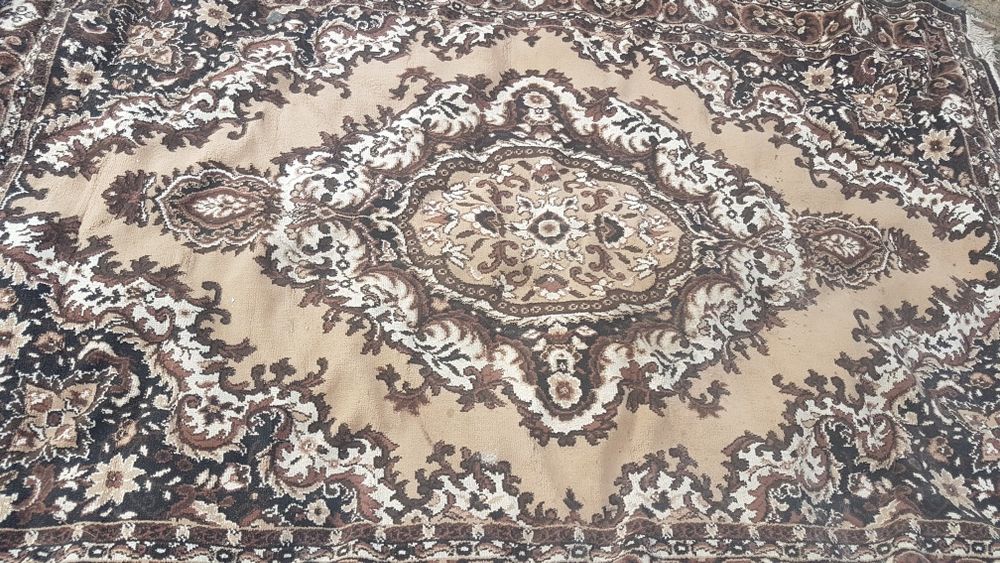 Продам ковёр 2×3