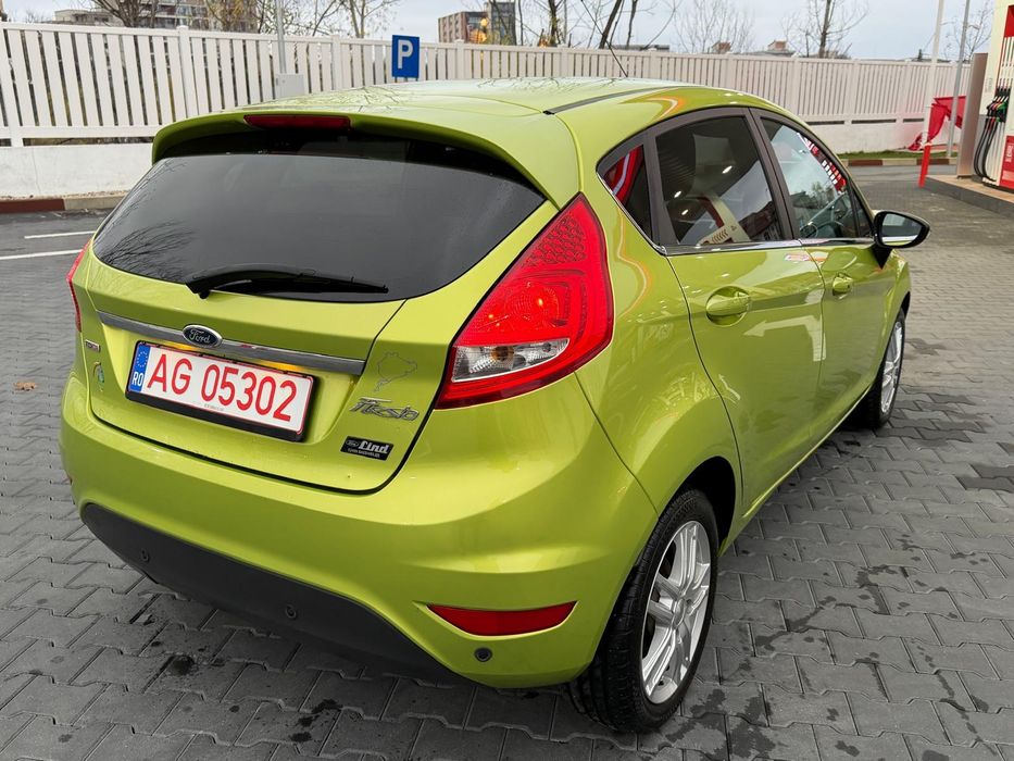 Ford fiesta titanium diesel euro 5 mod.2011 164000 km carte service