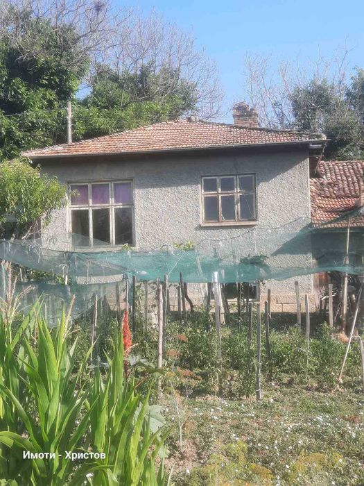 Продава се Къща в с. Ивански, Област Шумен - 87 кв.м за 528 €/кв.м - Снимка #1