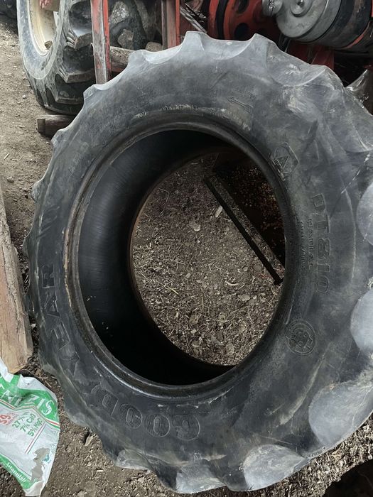 Vand 2 anvelope  380/70r28 (13,6r28)