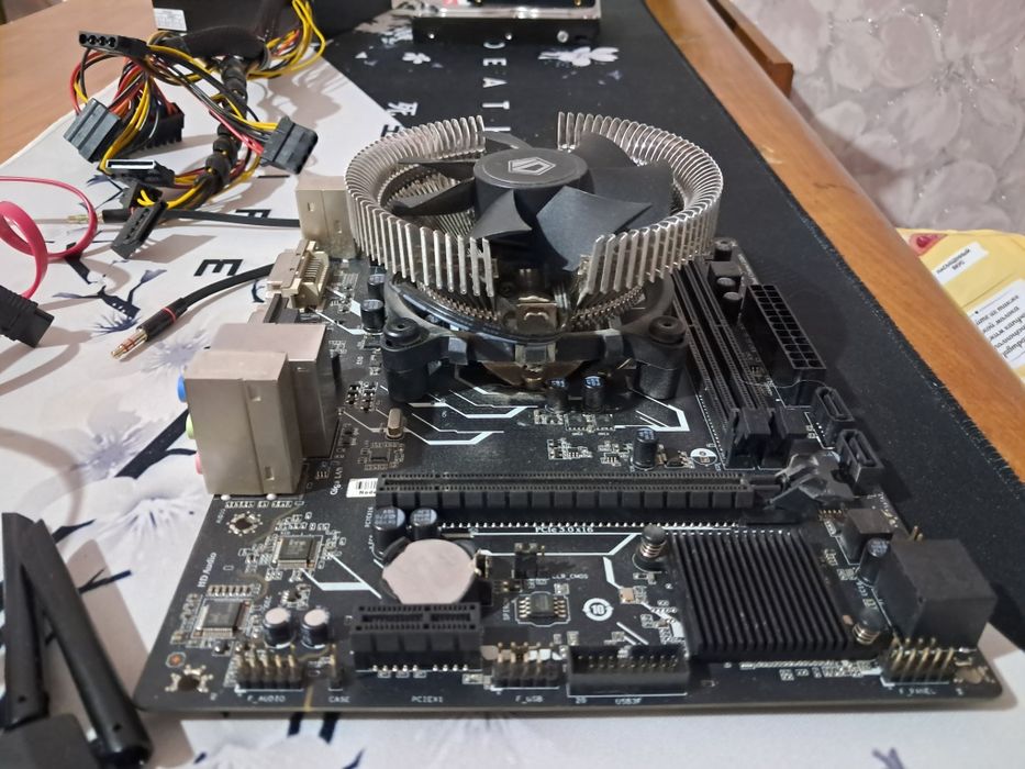 Материнская плата H310M-K I5 8500