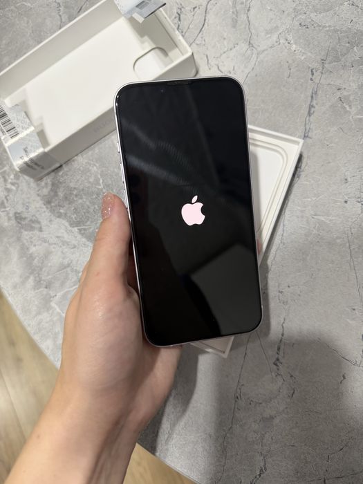 Продам Iphone 14