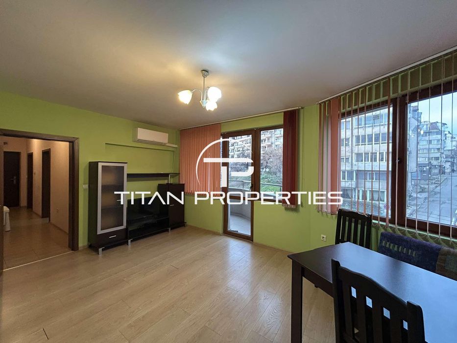 Тристаен апартамент, под наем, Център