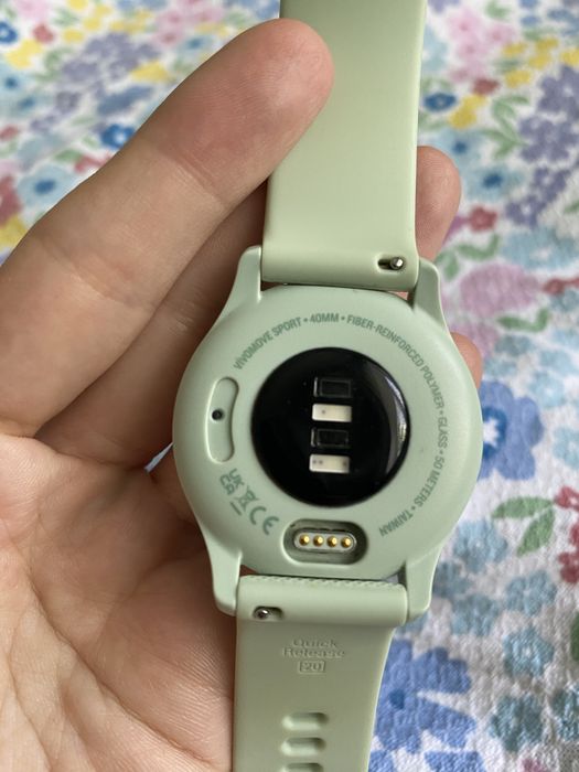 Продам Garmin Vivomove Sport