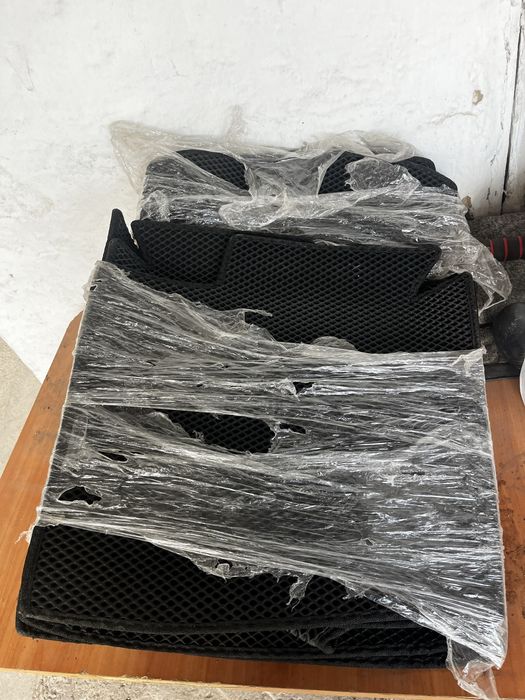 Ева полик Toyota karina E