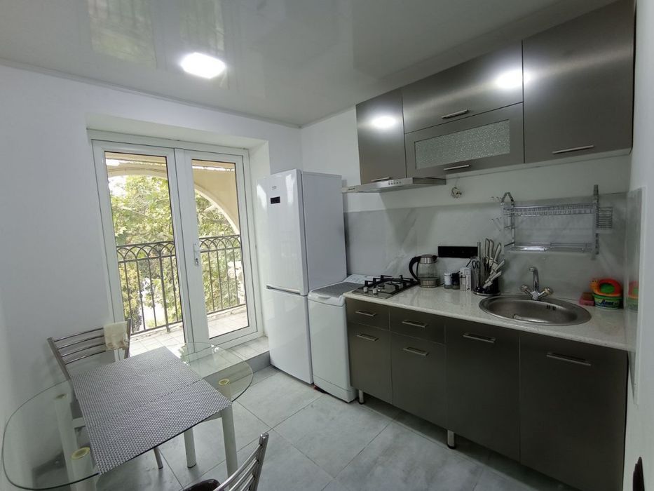 Сдаю 2 ком Буюк ипак йули метро