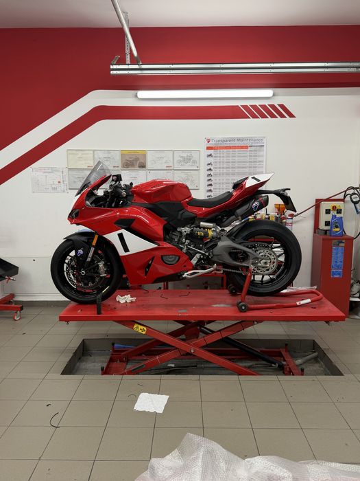 Ducati Panigale v2