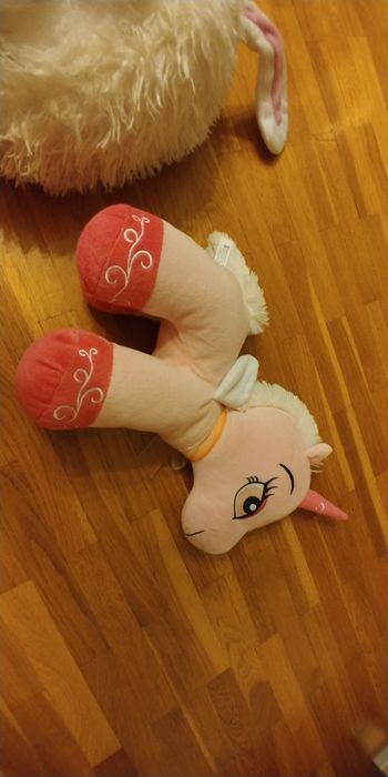 Възглавничка и еднорог