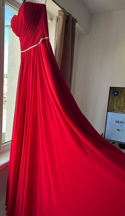 Официална рокля под наем