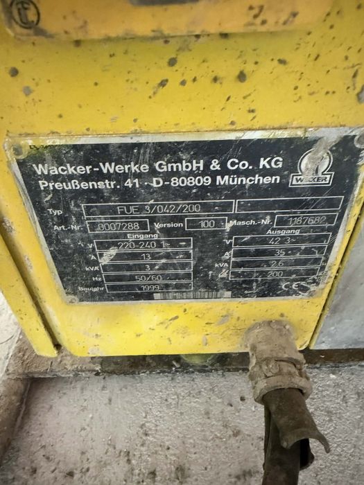 Vibrator beton cu convertizor WACKER NEUSON