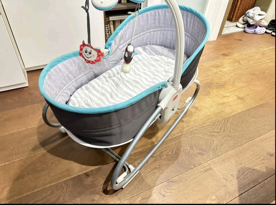 Кош за бебе/музикален шезлонг Tiny Love