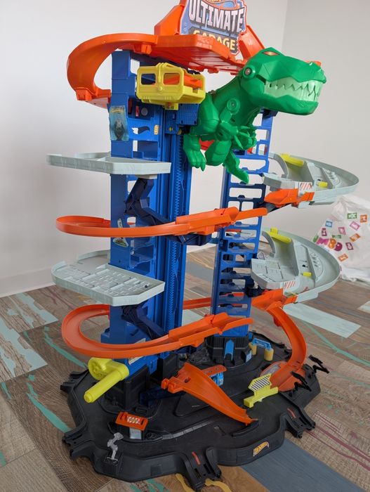 Hot Wheels Ultimate Garage T-rex ca nou