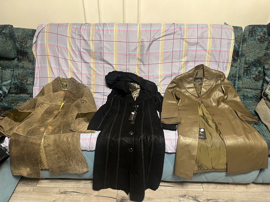 Куртки, кожанки, плащи