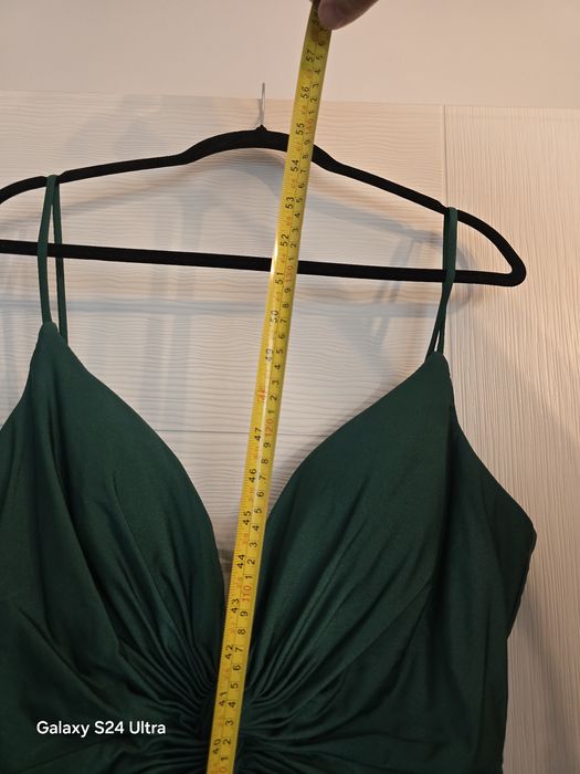 Тъмнозелена официална дълга рокля