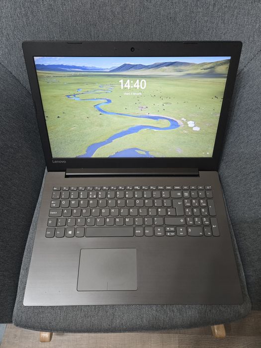 Laptop Lenovo - i5 -8250U