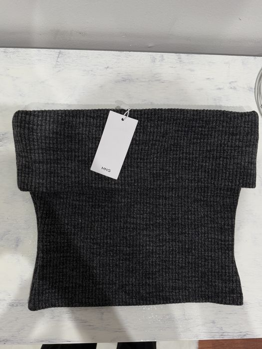 Нов плетен топ от Mango