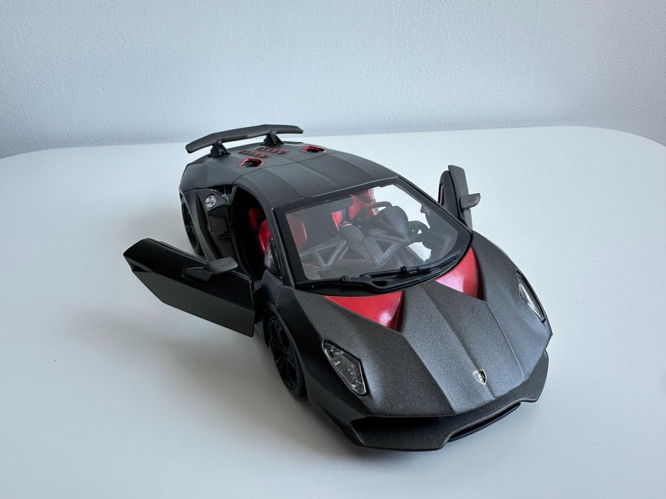 Macheta auto Bburago Lamborghini Sesto Elemento 1/24
