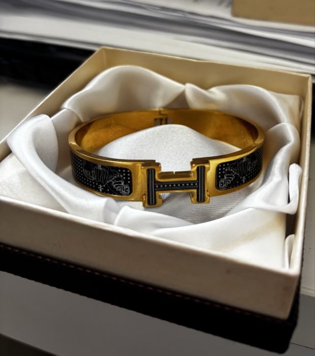 Гривна Hermes черна