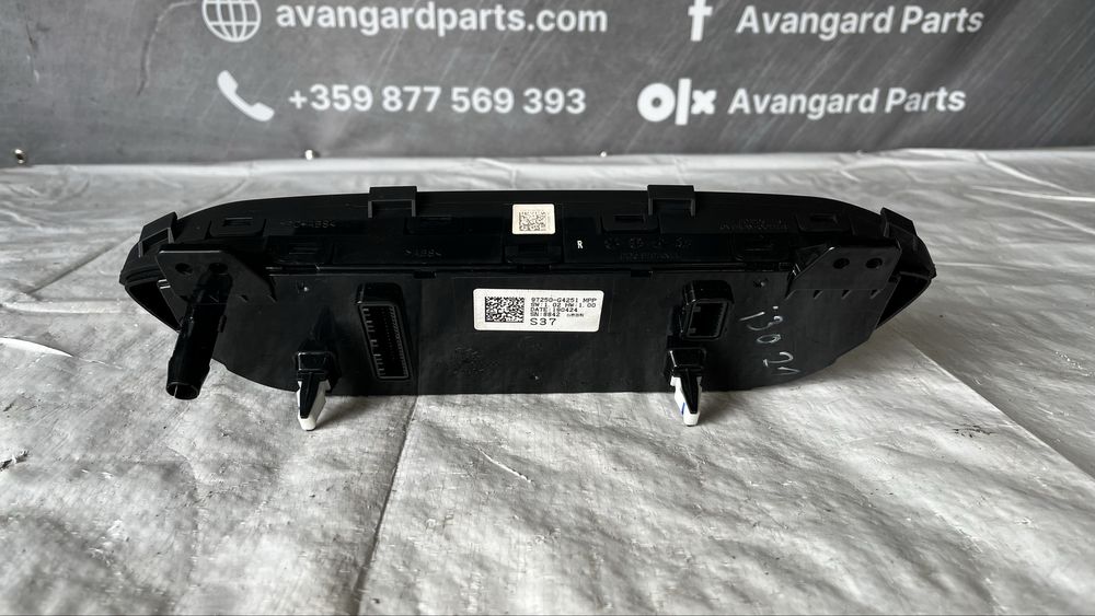 Панел за климатроник Hyundai i30 2017-