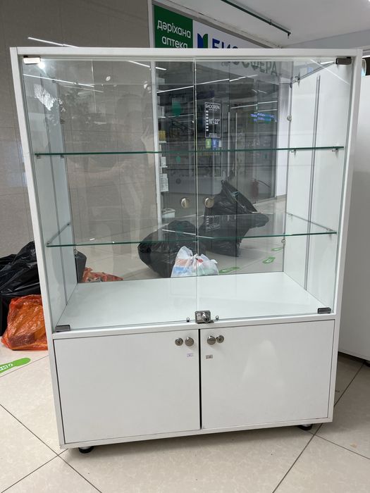 Продам торговое оборудование