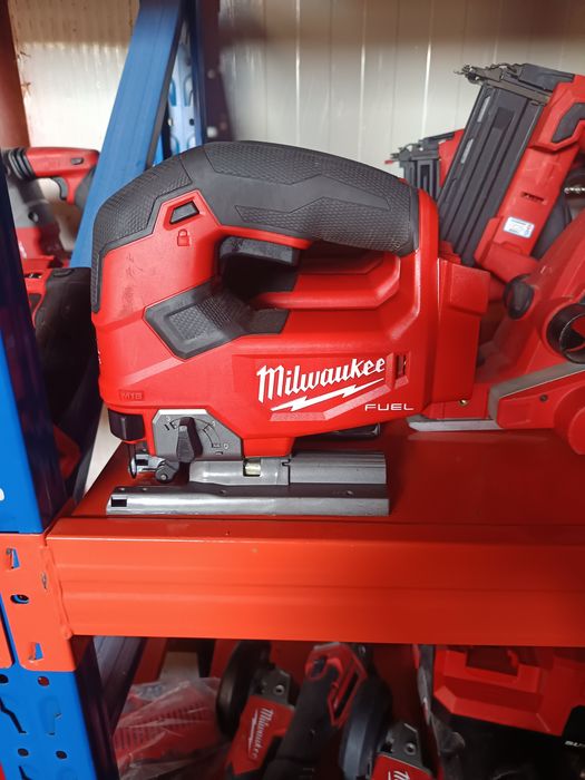 Milwauckee M18 Fierăstrău pendular fuel brushless