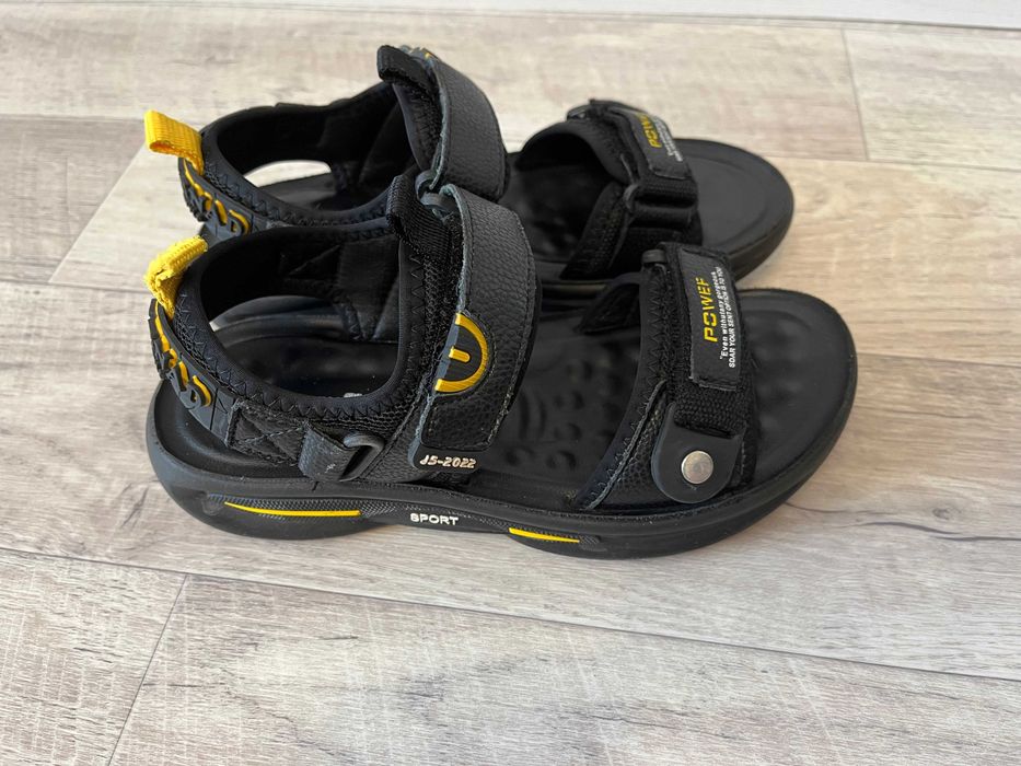 Сандали на мальчика