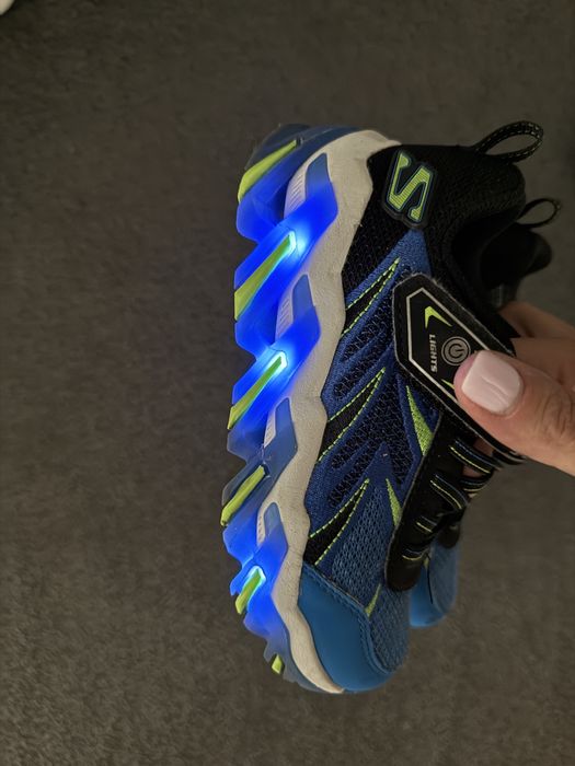 Vand sketchers 28(17,5 aprox)