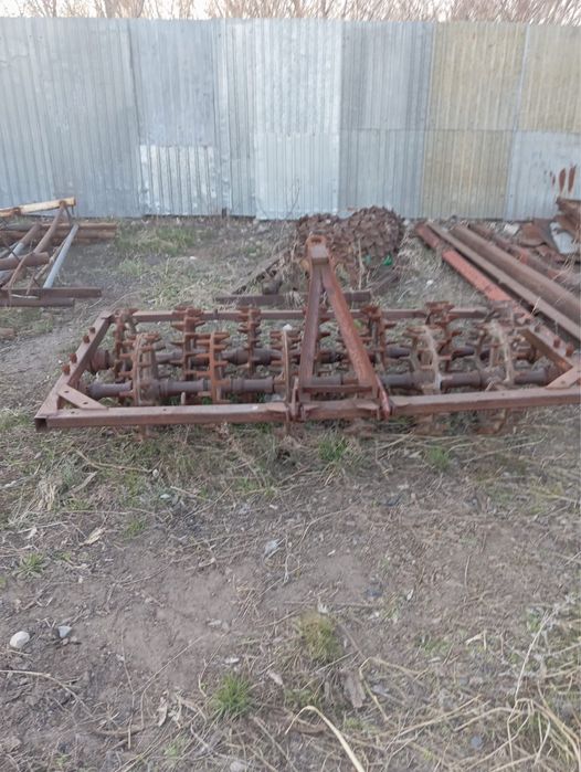 Блок на К700 и каток прикатывающий.