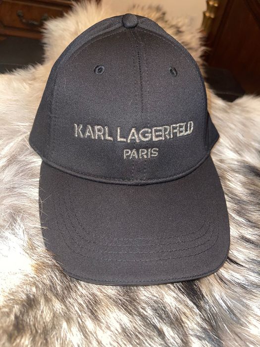 Шапка Karl Lagerfeld