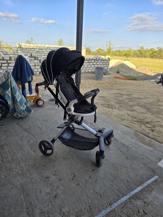 Продам коляску Teknum