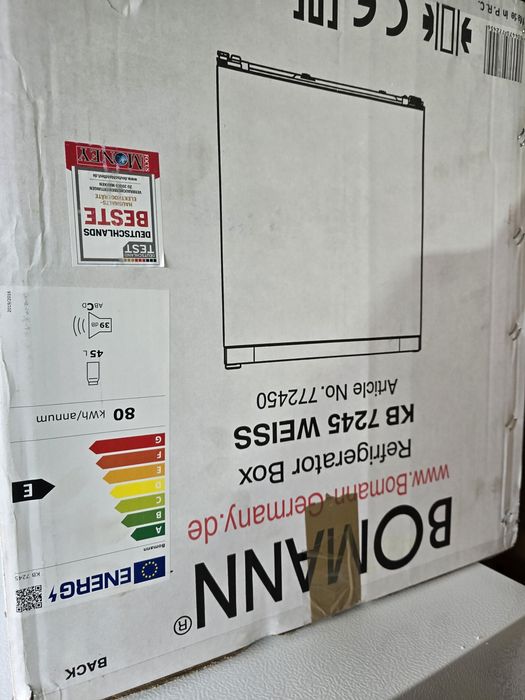 Нов мини бар/мини/малък хладилник с камера Bomann 45 литра