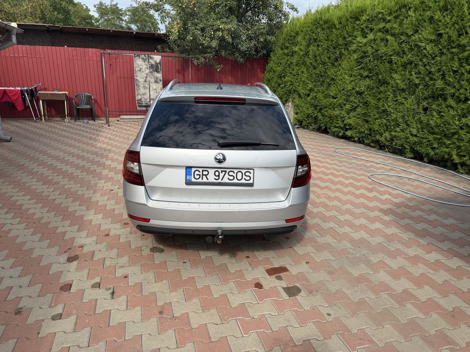 SKODA Octavia 2018 — imagine 3