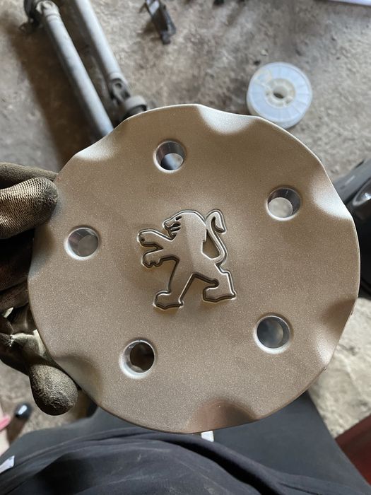 Продам мотор пежо 406 1,8