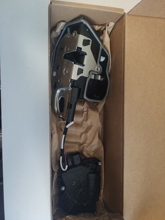 Предни брави с вакуум BMW F10  5/7 F10/F11/F01/F02