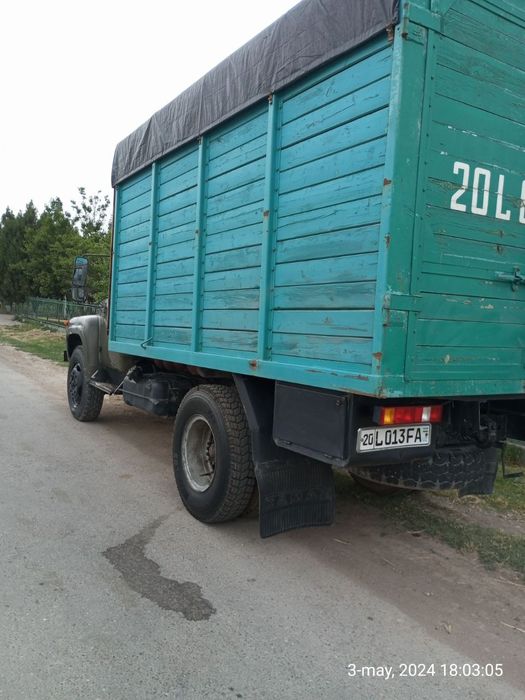 Moshinani nomi Zil 130