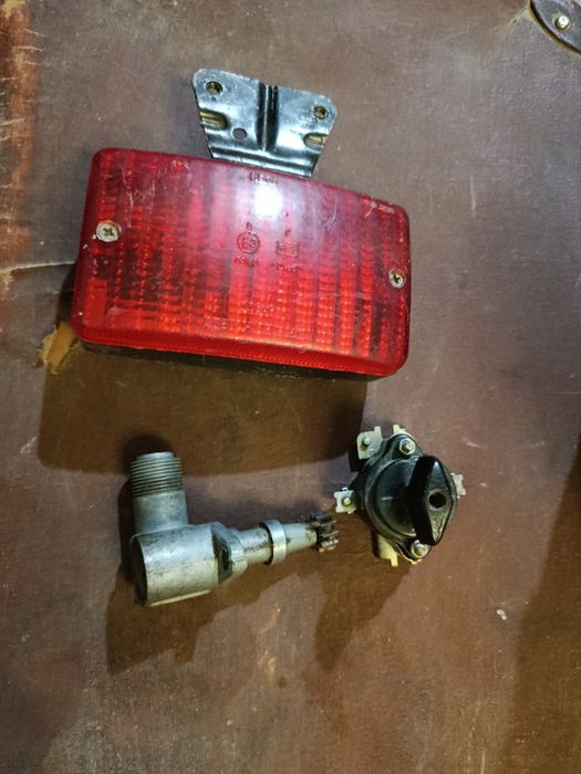 Продам мелочёвку газ ваз москвич