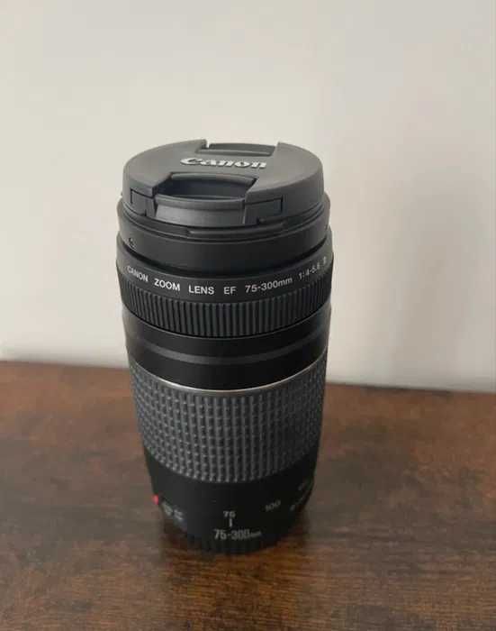 obiectiv Canon EF 75-300mm f/4-5.6 III