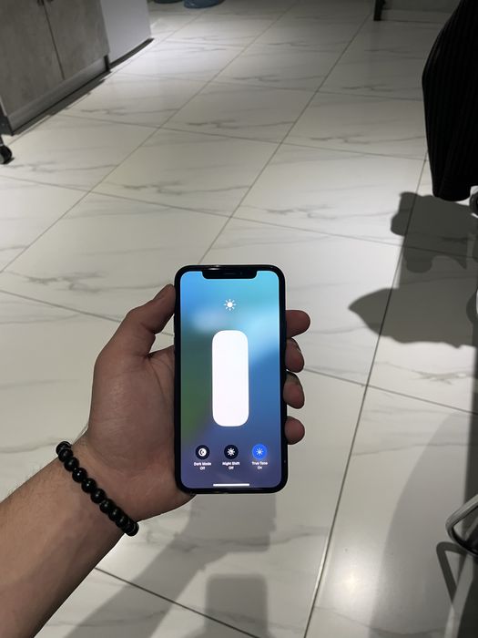 Iphone 11 pro Holati zo'r